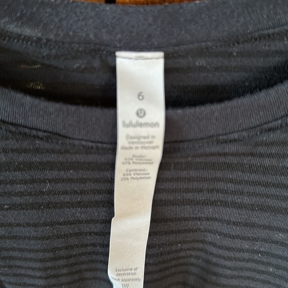 Lululemon black on black striped tank w/ built in crop tank under. Lightly worn. - Picture 4 of 4